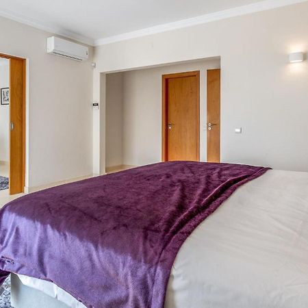 Luxuosa Moradia V5 Em Quarteira - Greice Homes Exteriör bild