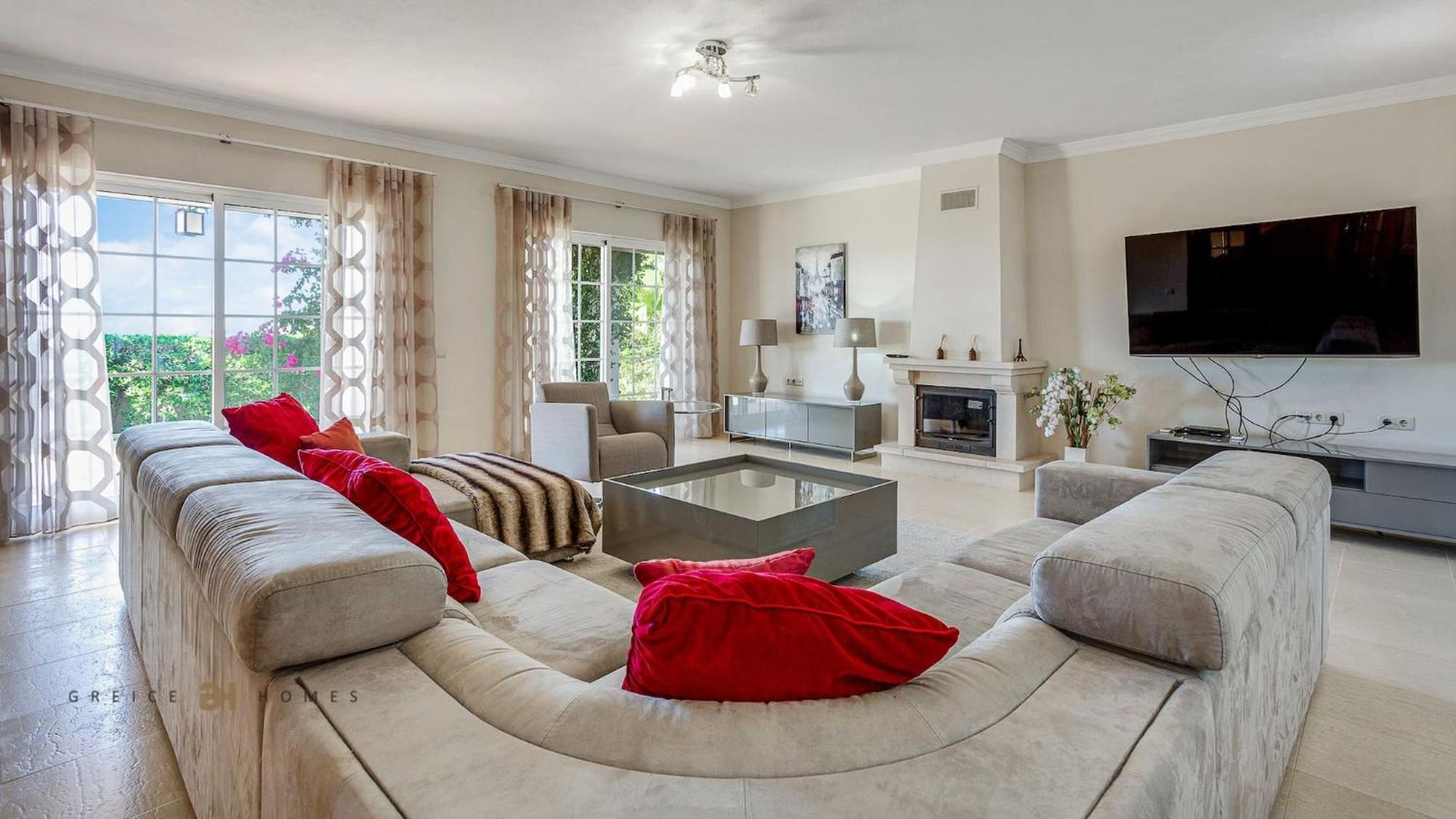 Luxuosa Moradia V5 Em Quarteira - Greice Homes Exteriör bild