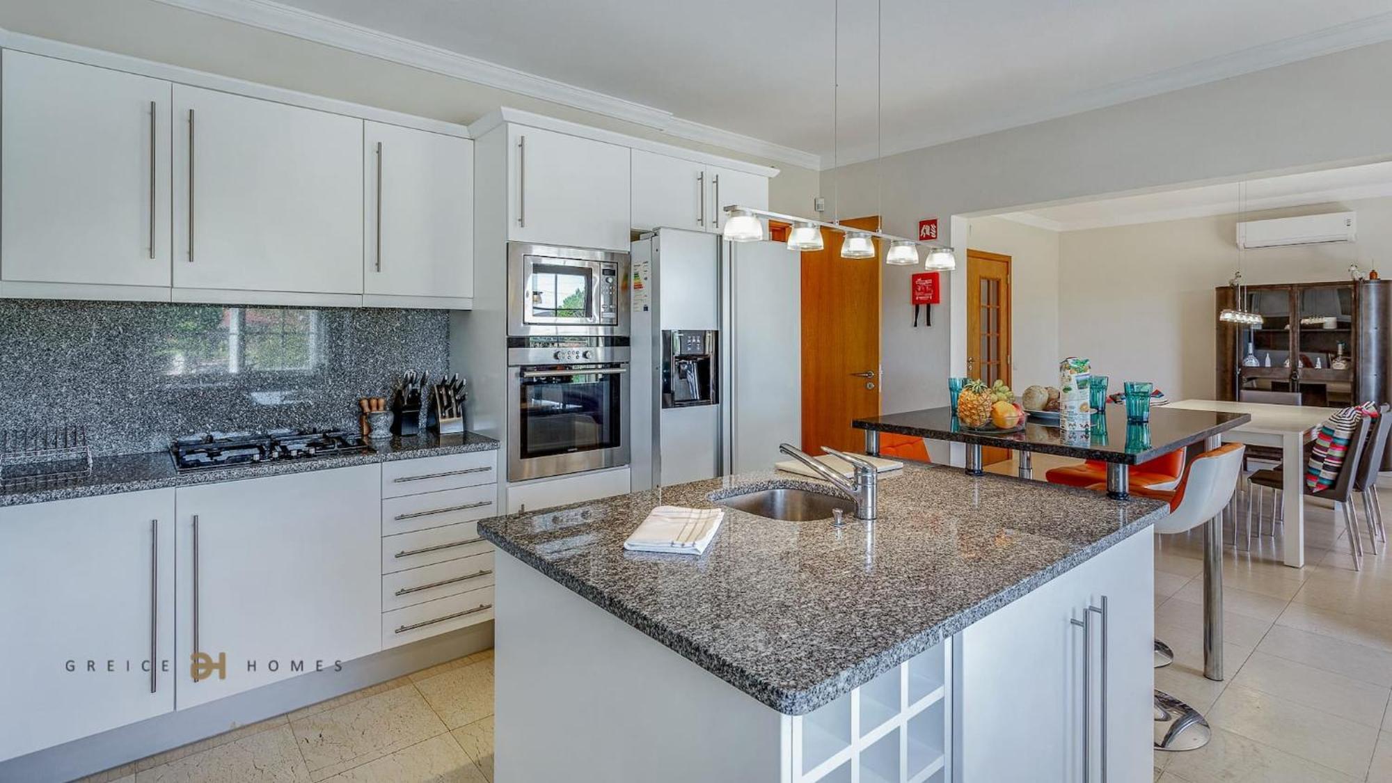 Luxuosa Moradia V5 Em Quarteira - Greice Homes Exteriör bild