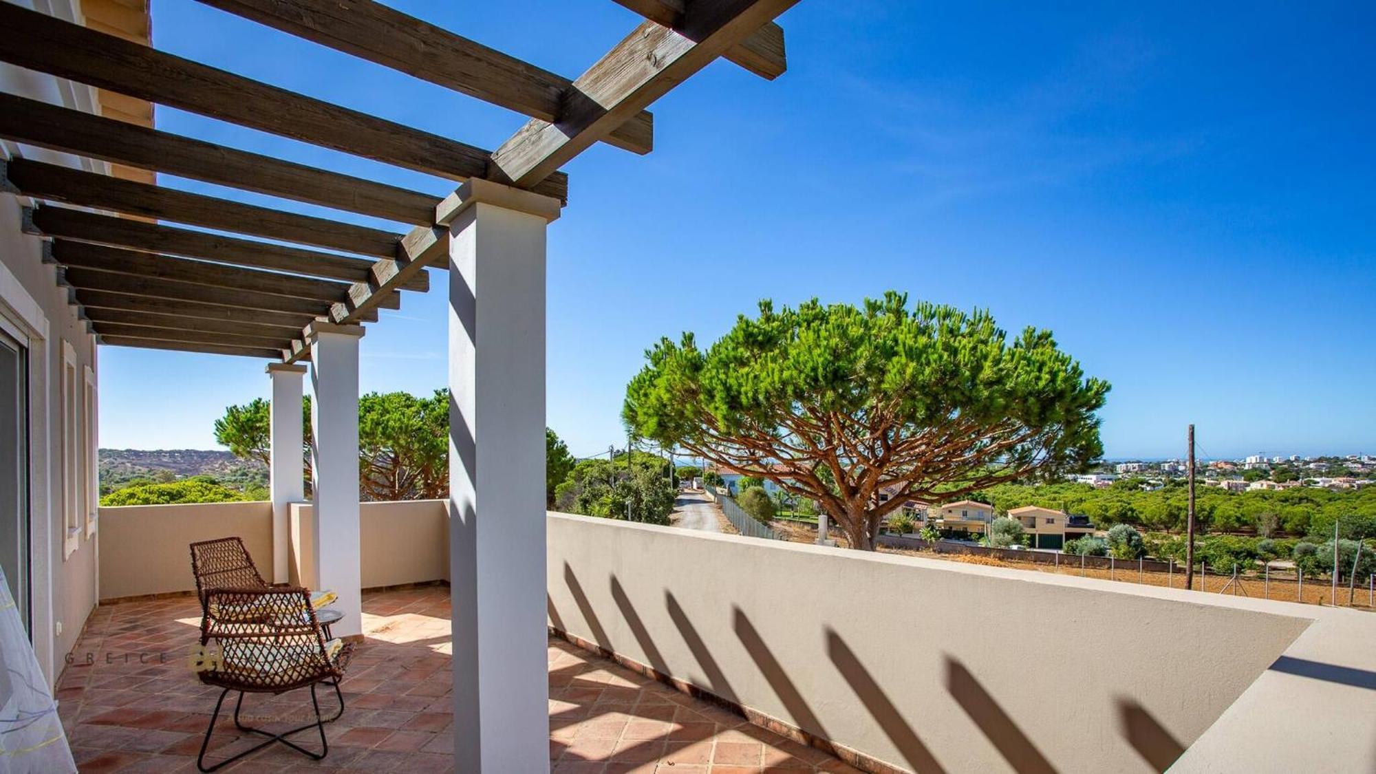 Luxuosa Moradia V5 Em Quarteira - Greice Homes Exteriör bild