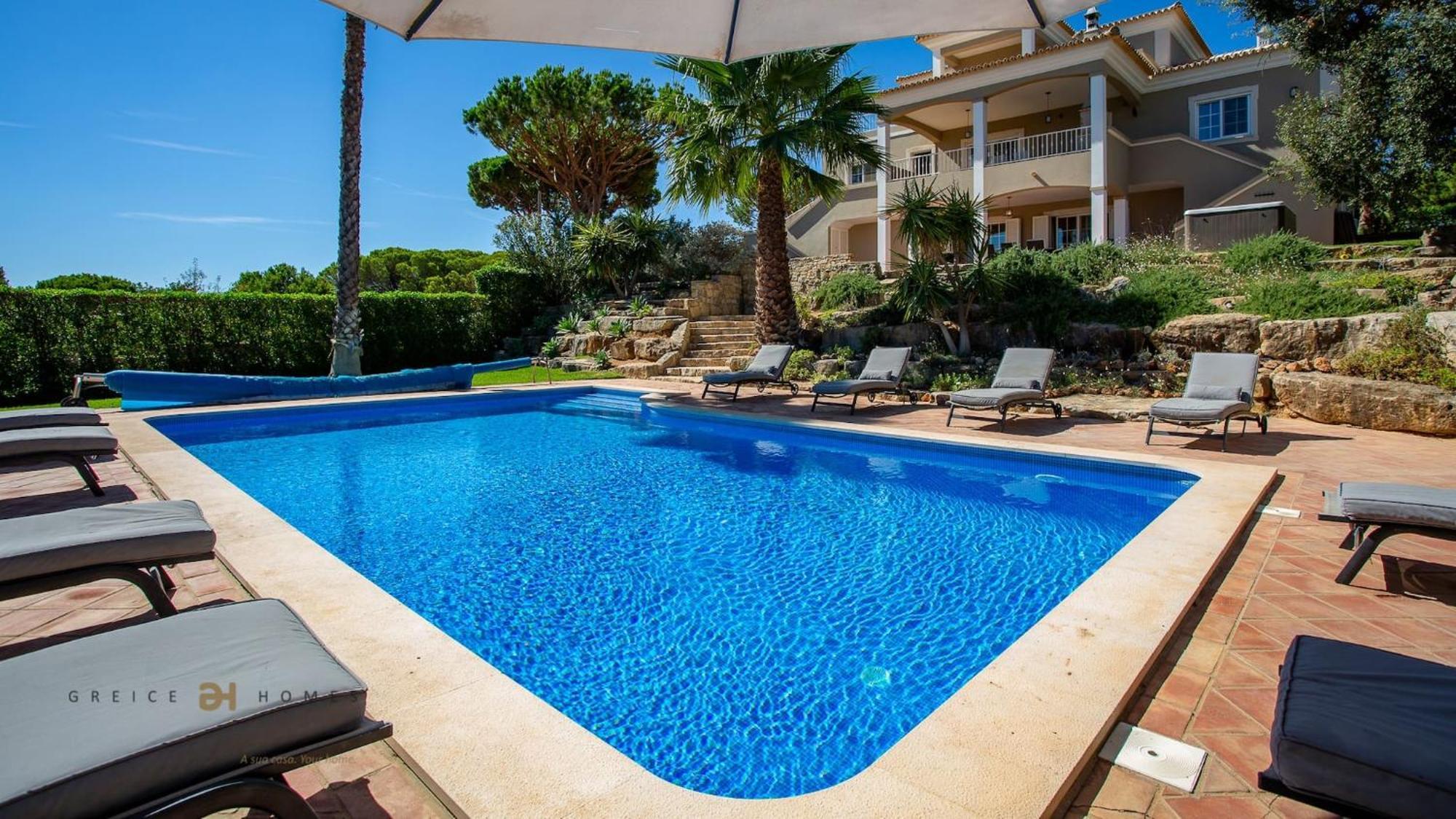 Luxuosa Moradia V5 Em Quarteira - Greice Homes Exteriör bild