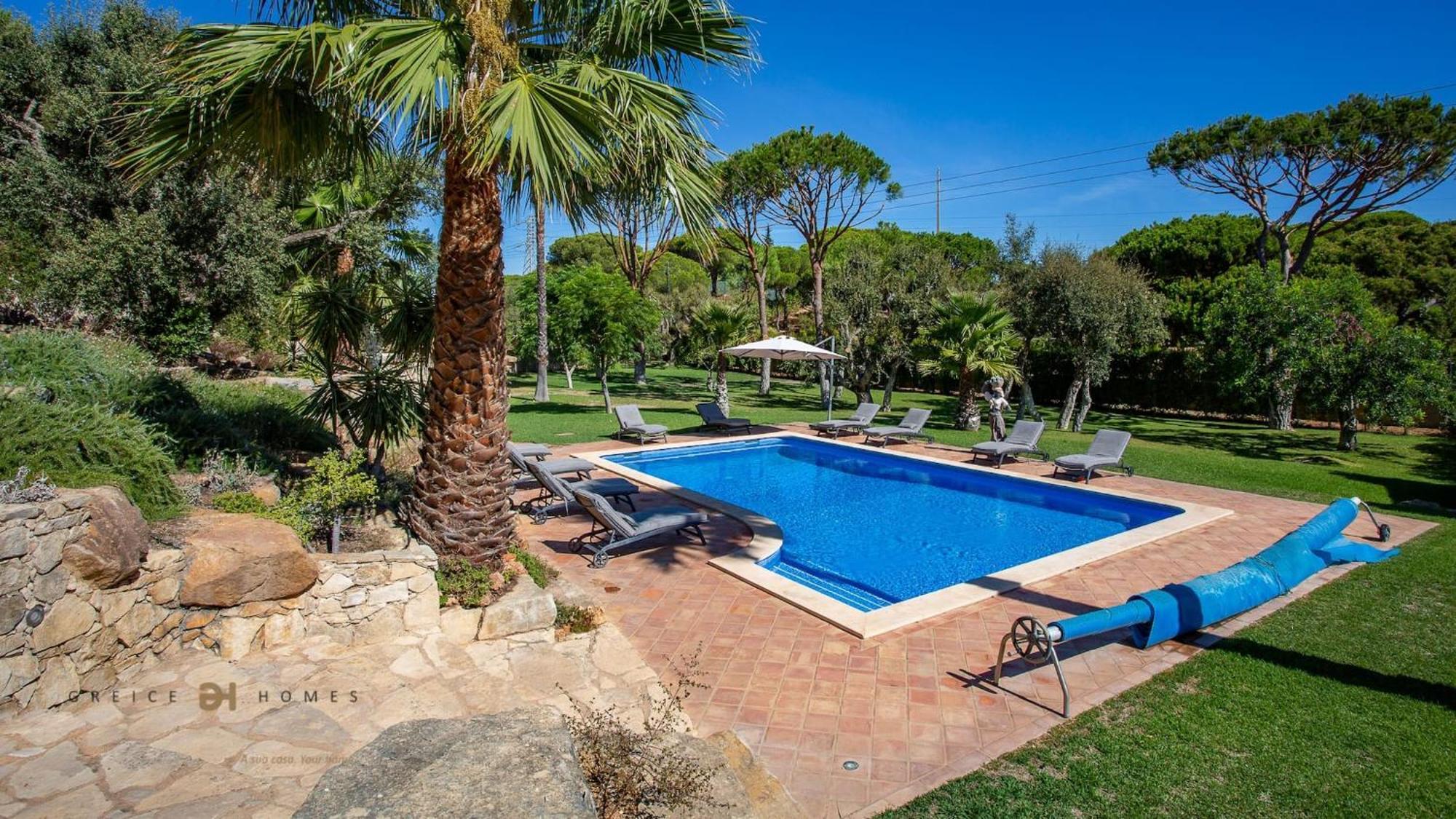 Luxuosa Moradia V5 Em Quarteira - Greice Homes Exteriör bild