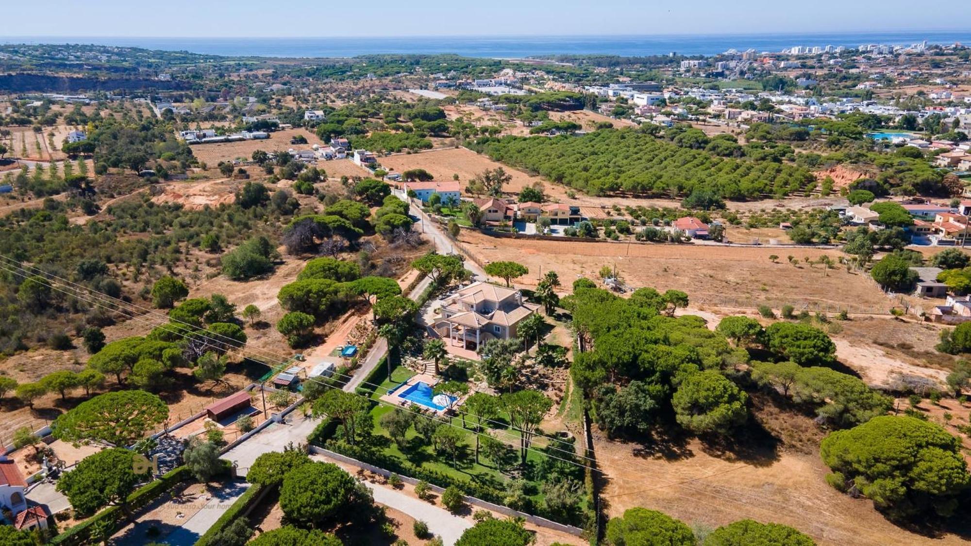 Luxuosa Moradia V5 Em Quarteira - Greice Homes Exteriör bild